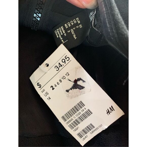 H&M black dress size 2 - Picture 3 of 6